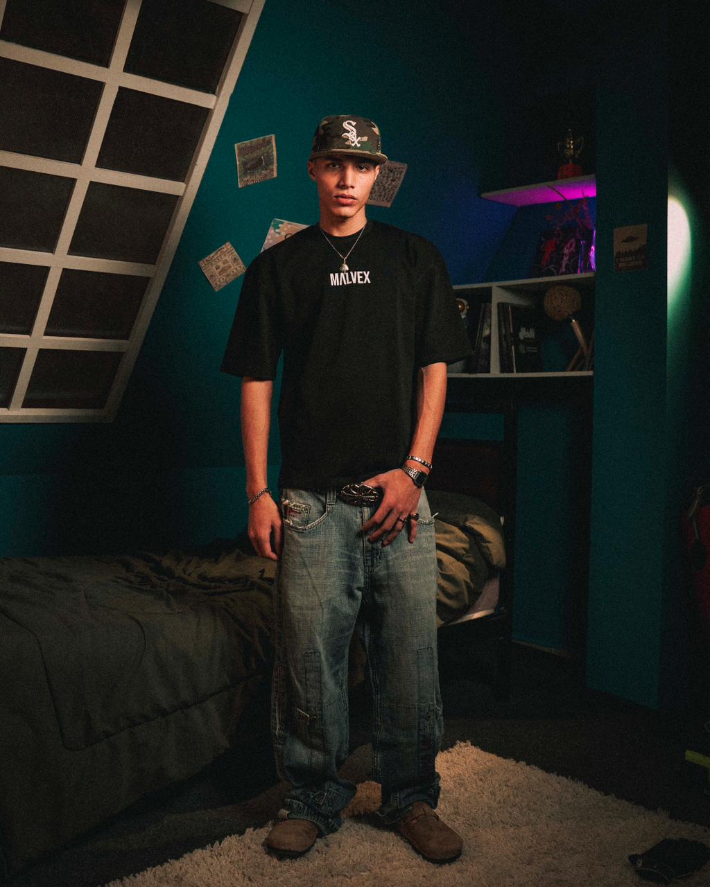 black t shirt