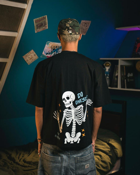 black t shirt